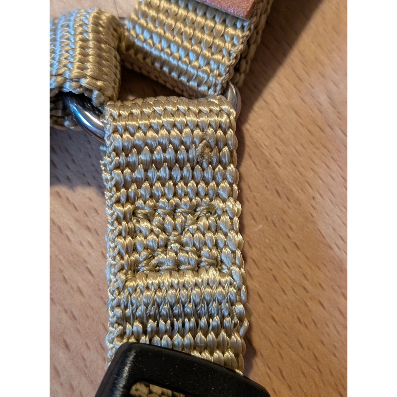 Harness Gold - size XSL - webbing defect